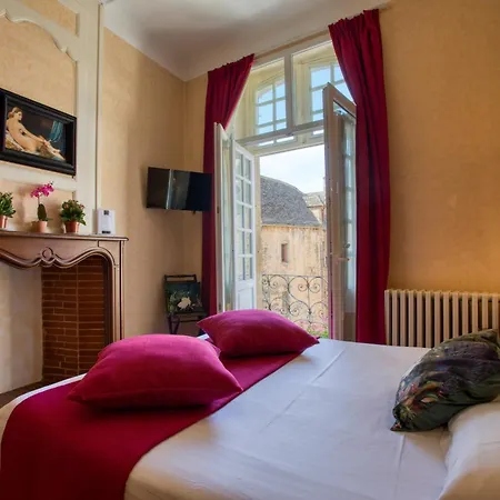 לינה וארוחת בוקר Noreli 3*