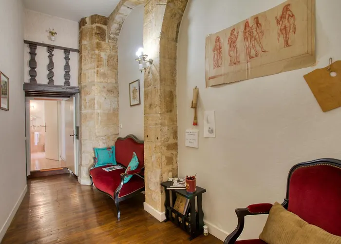 Noreli Bed & Breakfast 3*